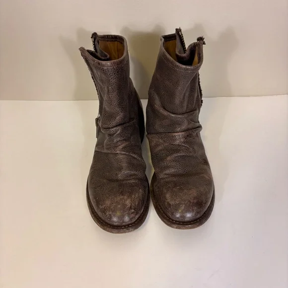John Fluevog Brown Leather Ankle Boots with Zipper Expand Sides 8 - Picture 2 of 10